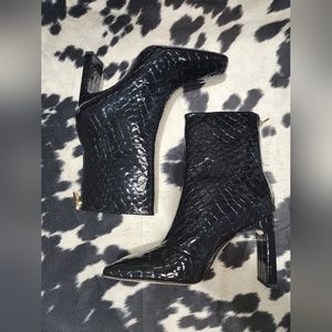 Good American Patent Croc Boots